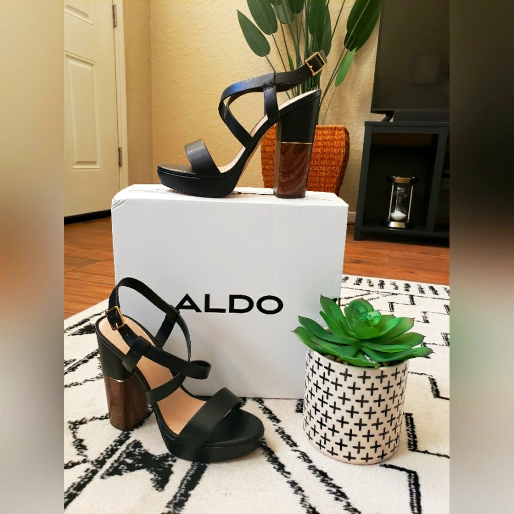 ALDO- Strappy Platform Sandals- NIB (Never Worn!)